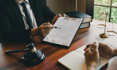 7 Reasons to Hire a Contract Review Lawyer